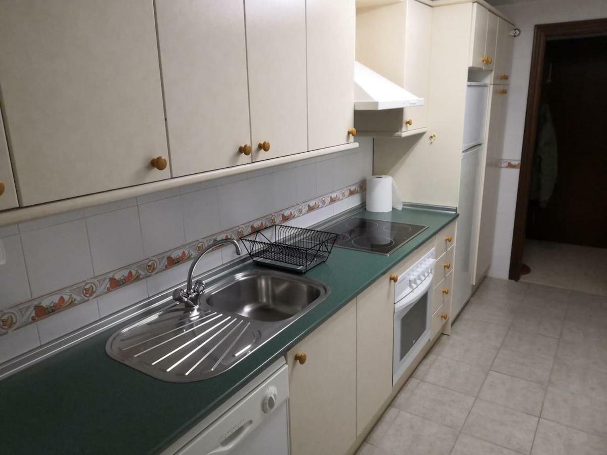 Vivienda Cercana A La Playa Con Todas Las Comodidades Tarifa Kültér fotó